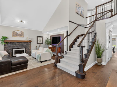 15728 90 Avenue - 4