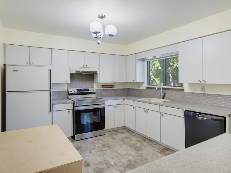 4611 203a Street, Langley, BC, V3A 5W2 - 12