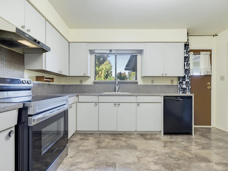4611 203a Street, Langley, BC, V3A 5W2 - 11