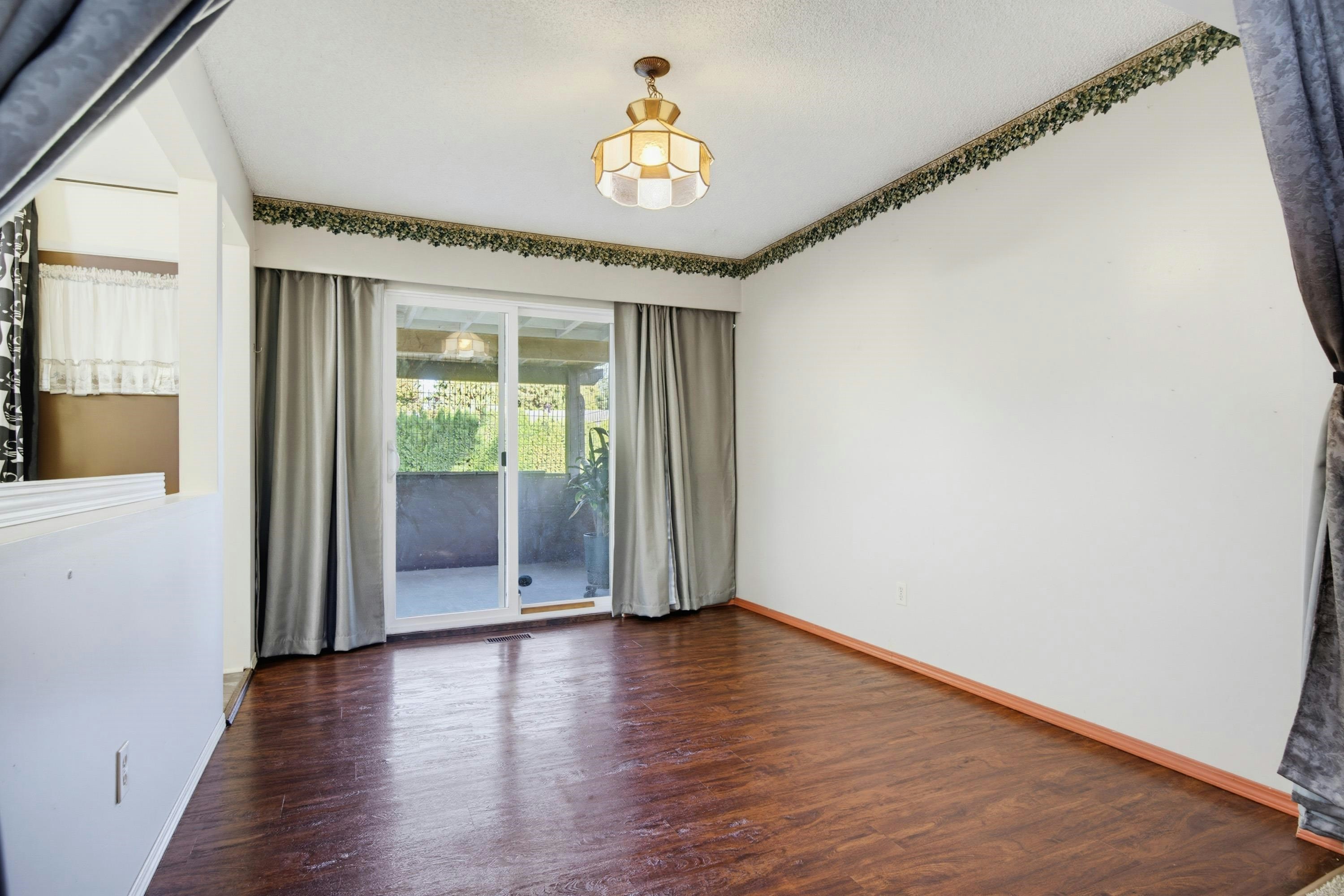 4611 203a Street, Langley, BC, V3A 5W2 - 8