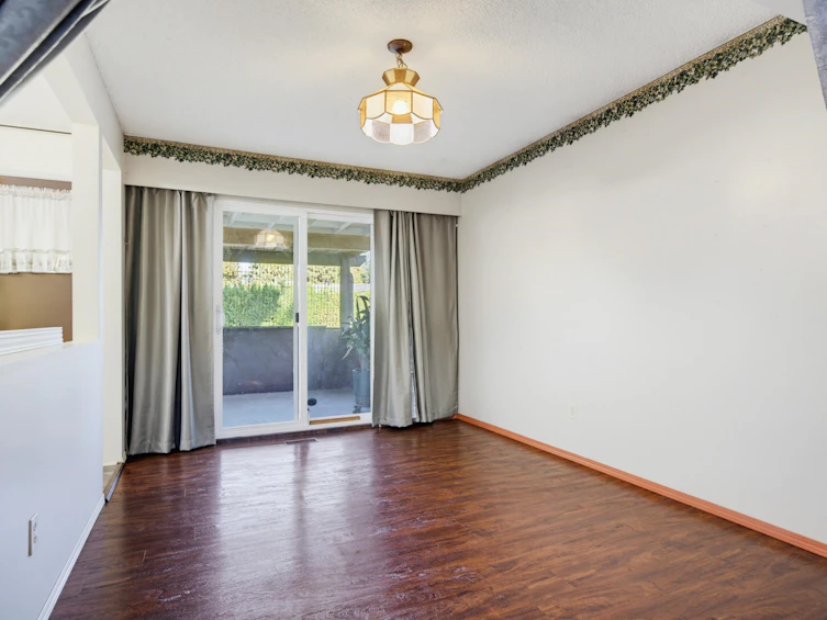 4611 203a Street, Langley, BC, V3A 5W2 - 8