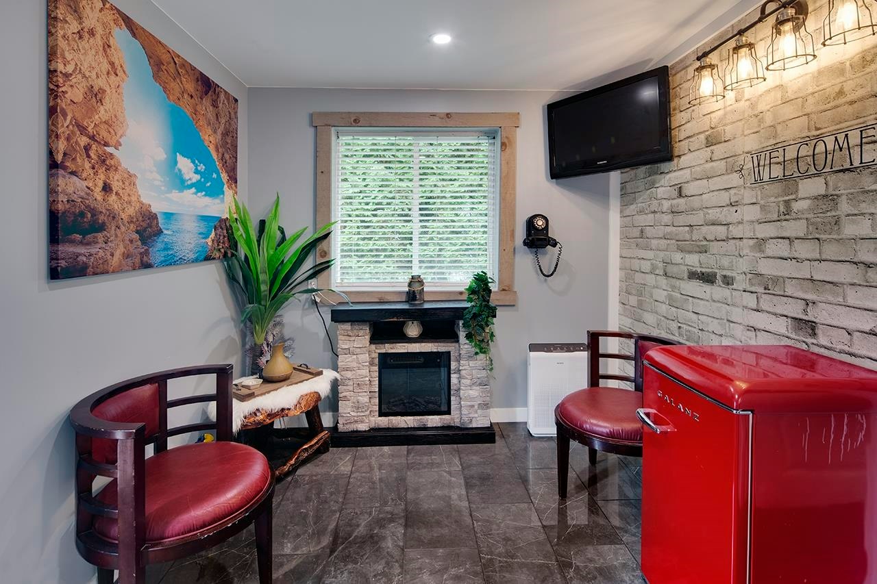 3953 206a Street, Langley, BC, V3A 7A8