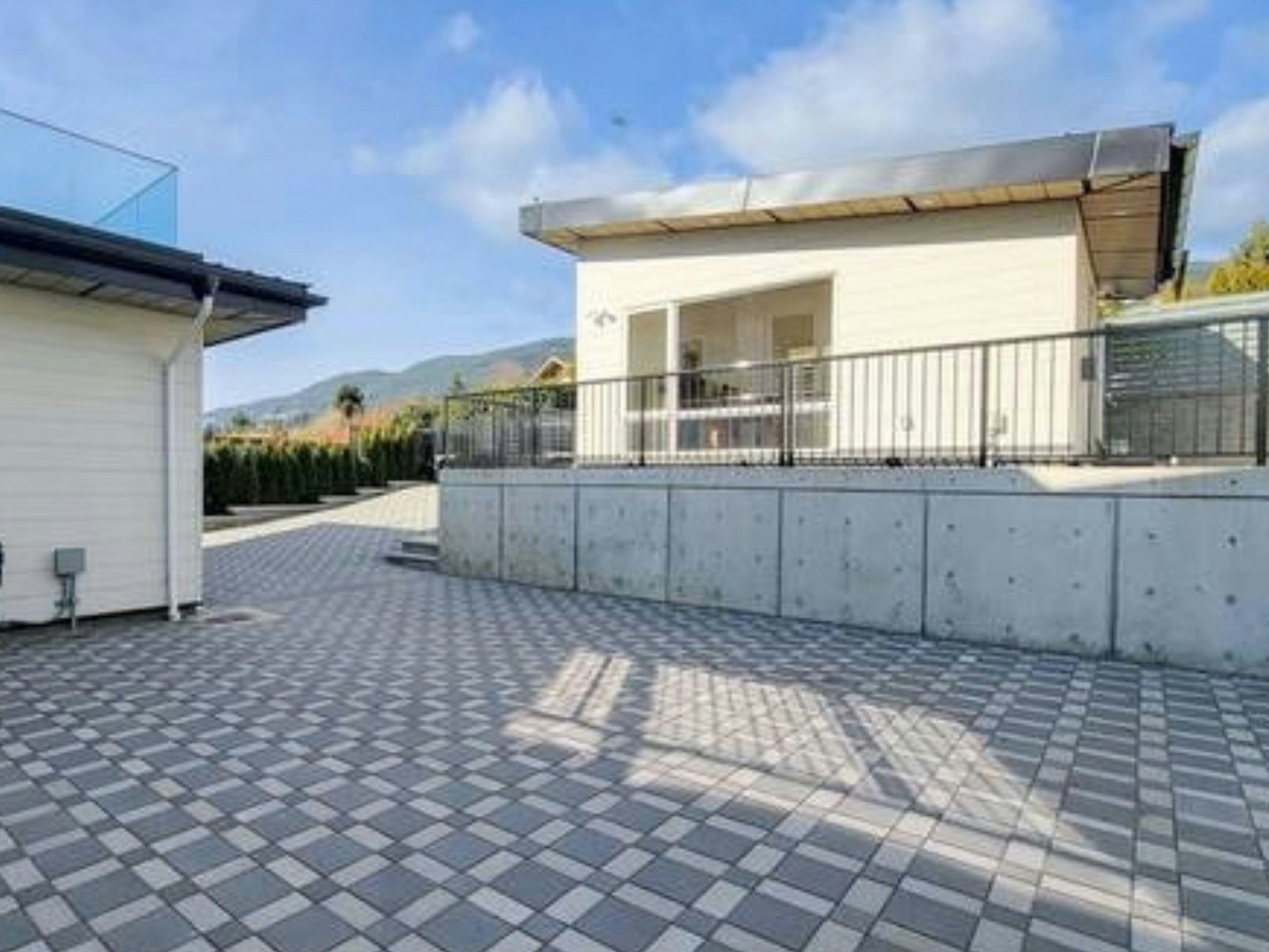 2141 Jefferson Avenue, West Vancouver, BC, V7V 2A6 - 2