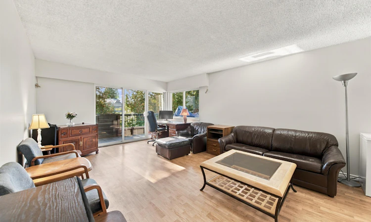 203-13530 Hilton Road