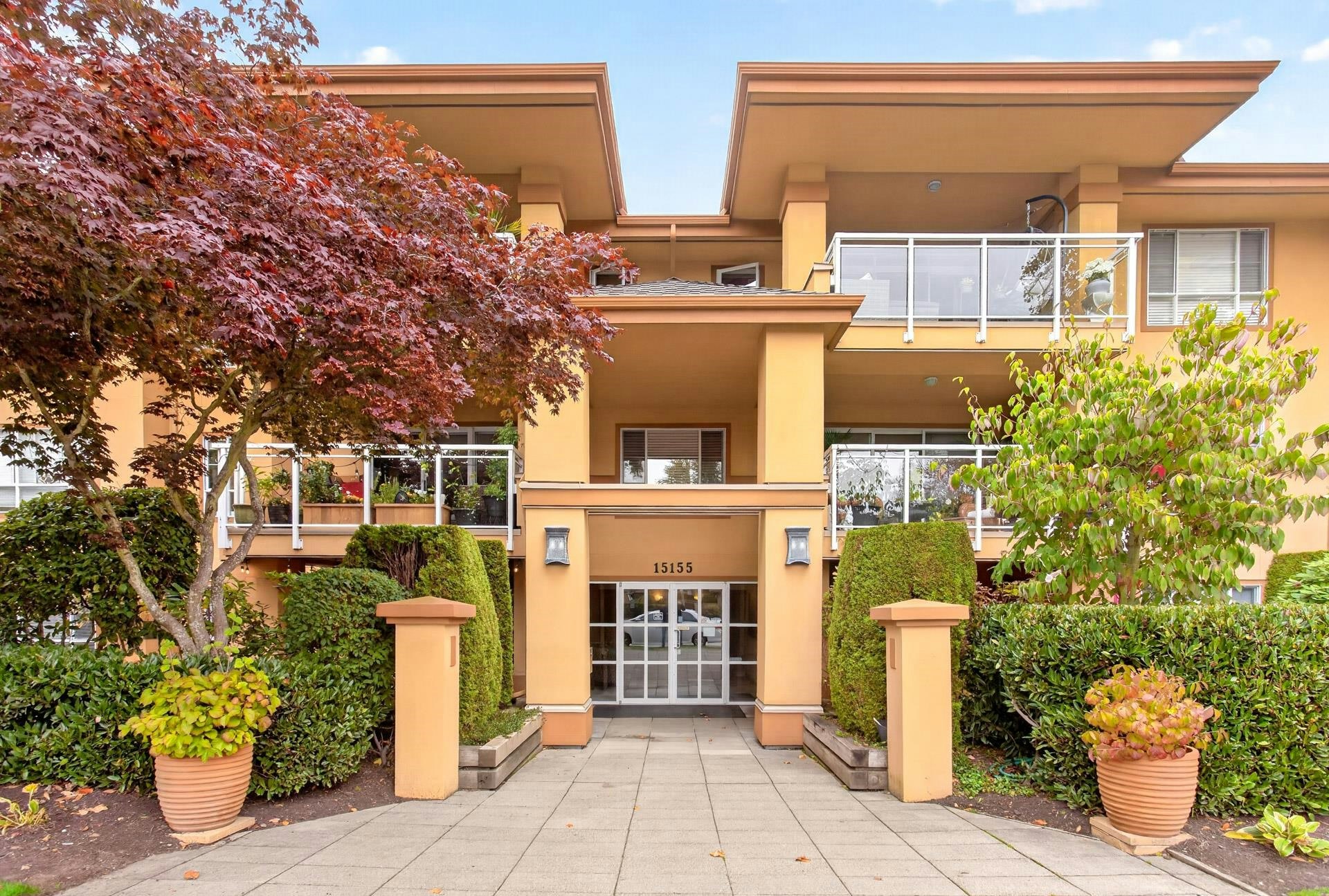 208-15155 22 Avenue, Surrey, BC, V4A 9T4