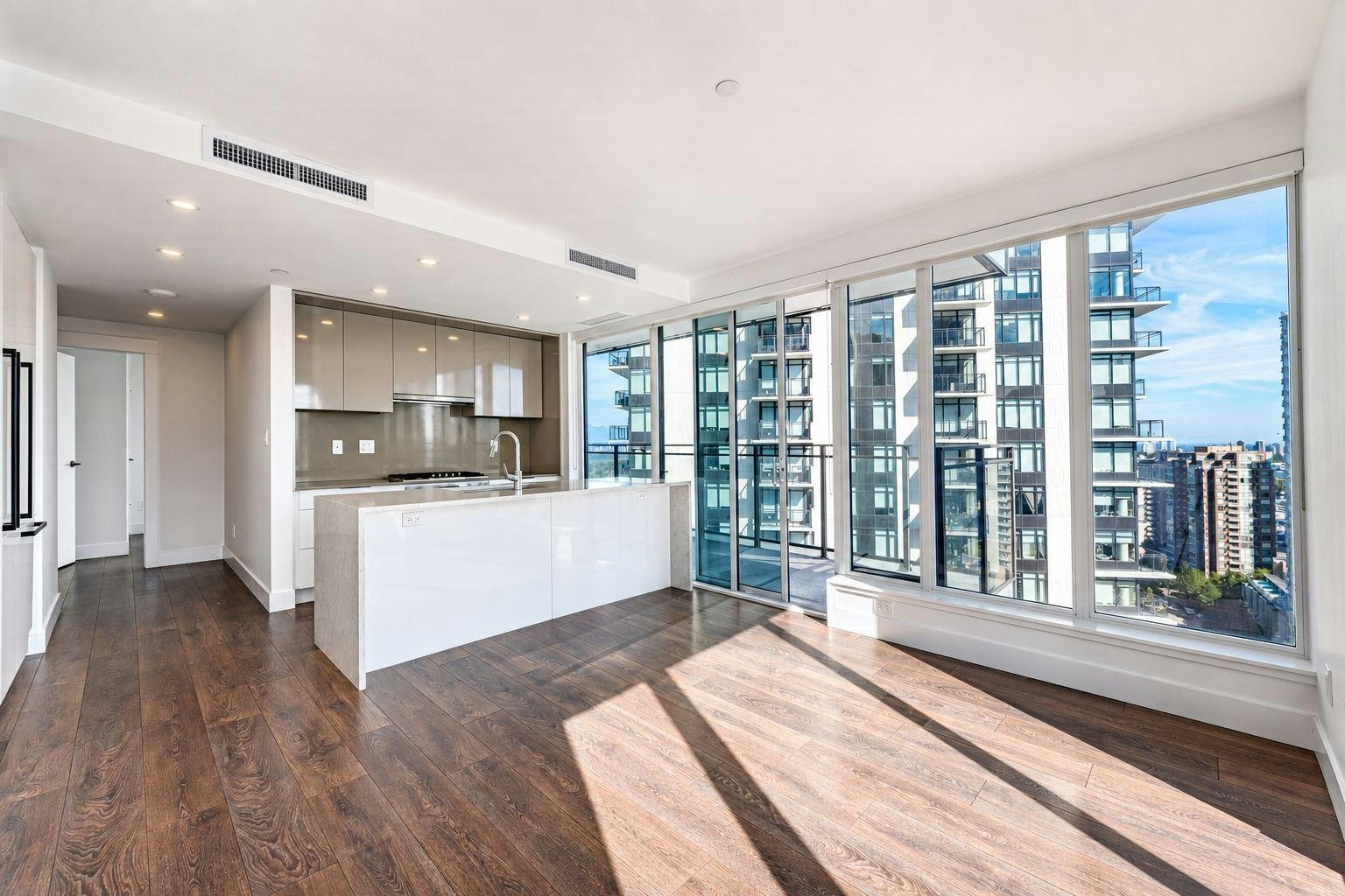 1902-4711 Hazel Street, Burnaby, BC, V5H 0J9 - 14