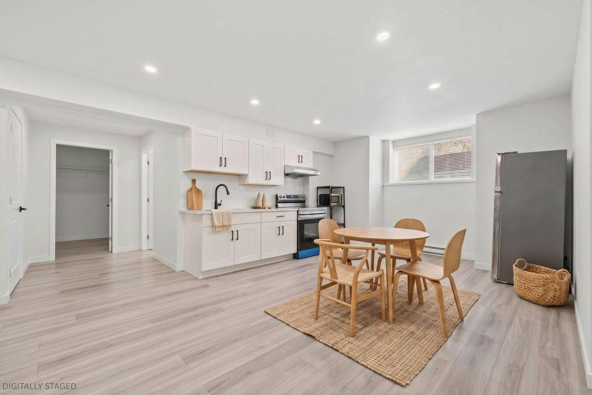 3307 Rosemary Heights Crescent, Surrey, BC, V3Z 0K7 - 25