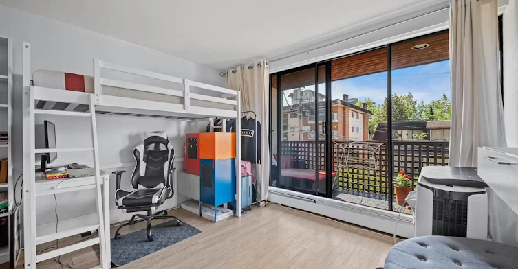 210-141 W 13th Street, North Vancouver, BC, V7M 1N5 - 19