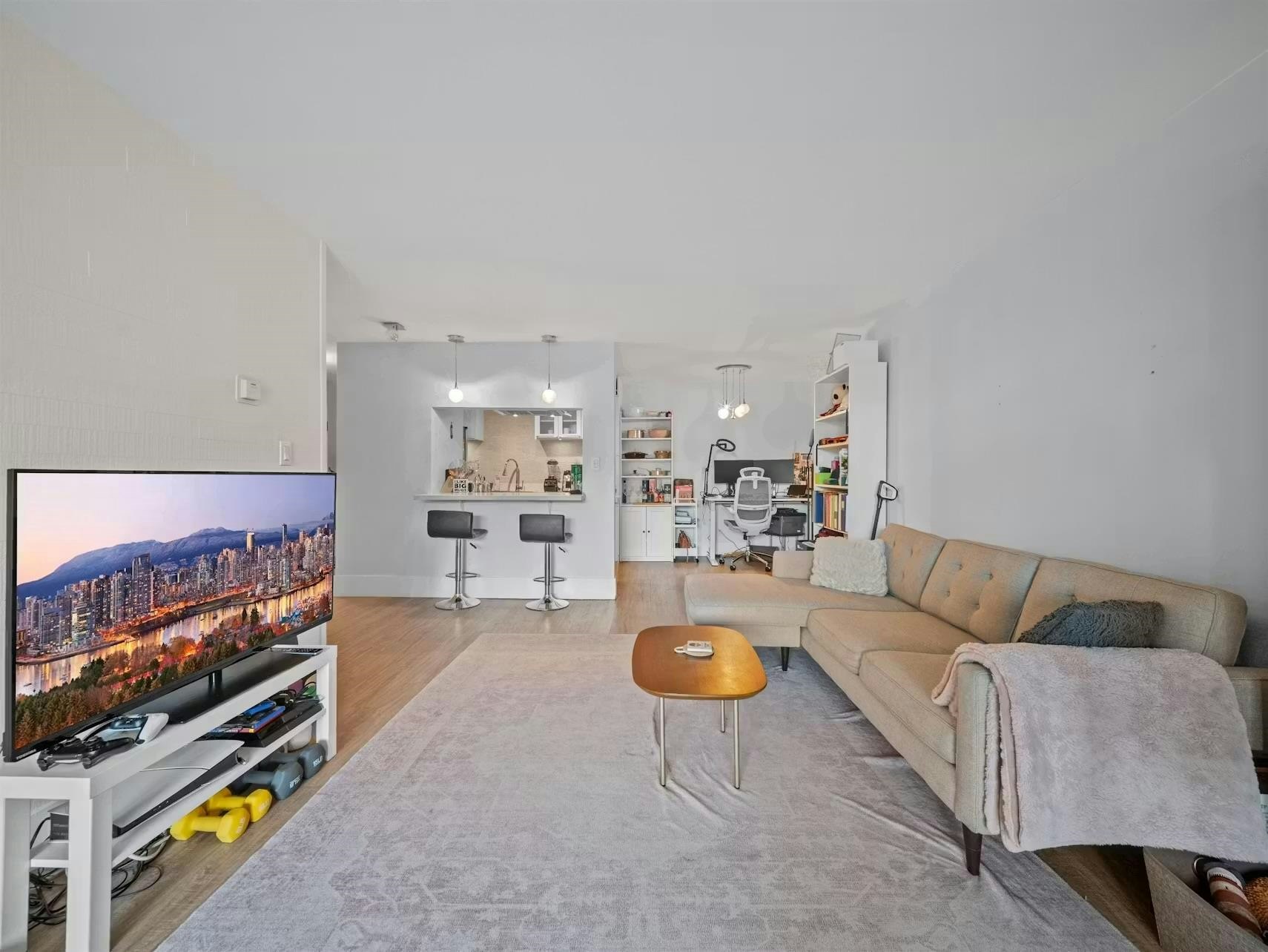 210-141 W 13th Street, North Vancouver, BC, V7M 1N5 - 6