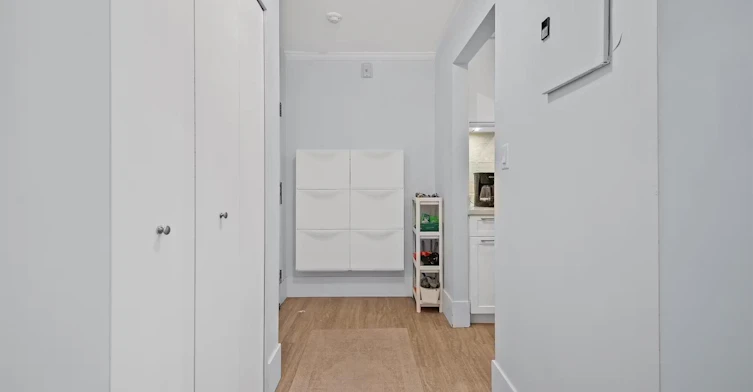 210-141 W 13th Street, North Vancouver, BC, V7M 1N5 - 3