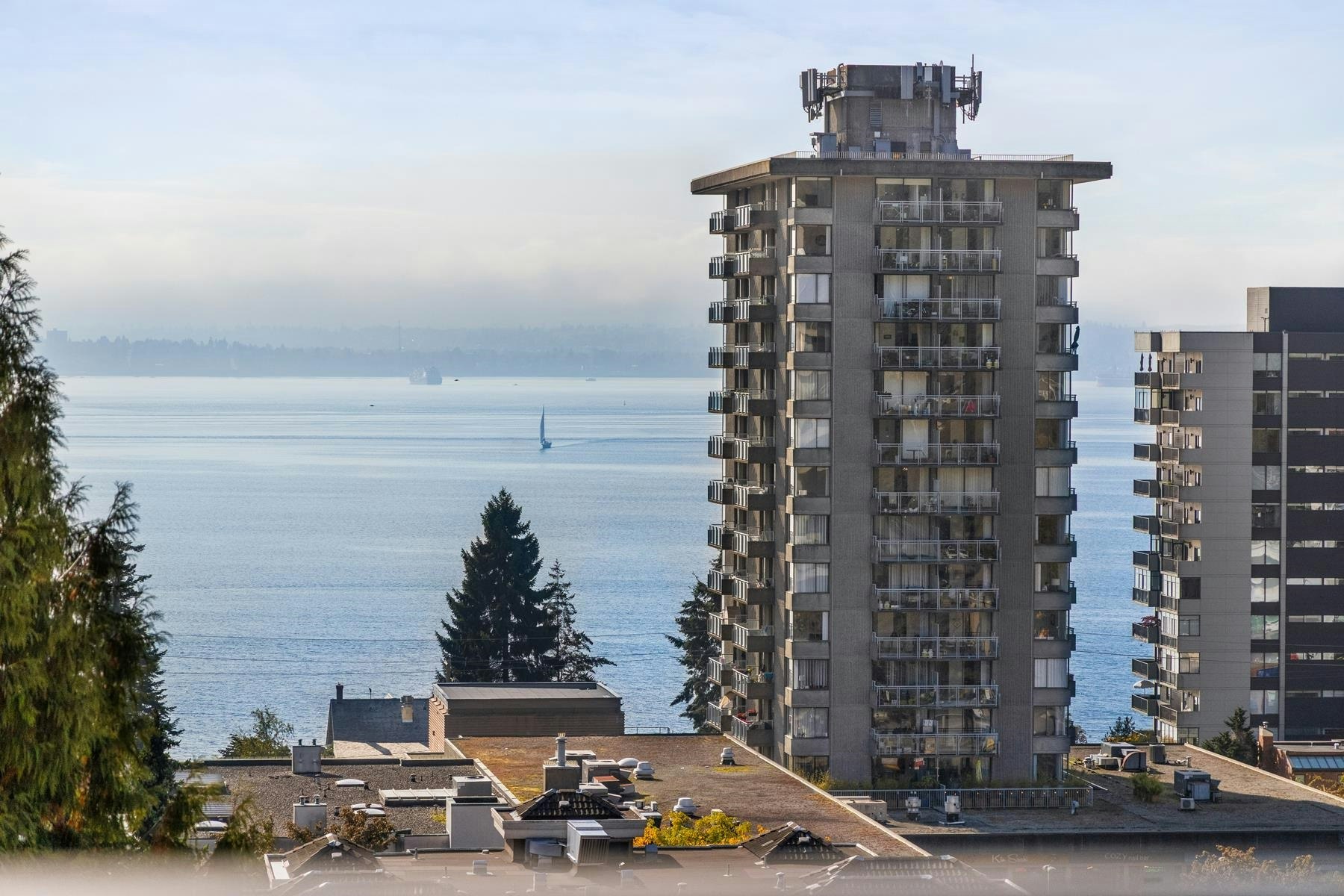 703-1737 Duchess Avenue, West Vancouver, BC, V7V 1P8
