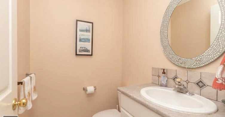 1280-21st West Street, Vancouver, BC, V7P 2C9 - 21