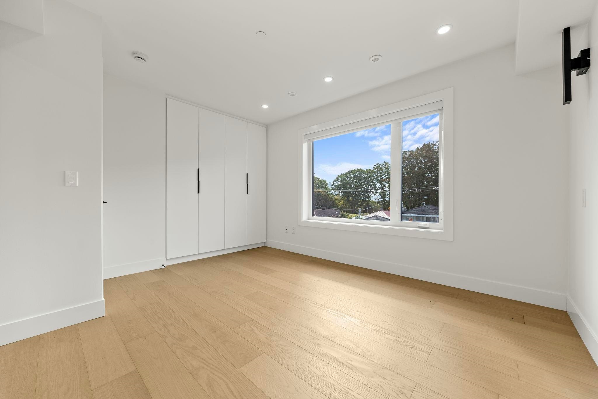 2-3576 E Pender Street, Vancouver, BC, V5K 2E3 - 15