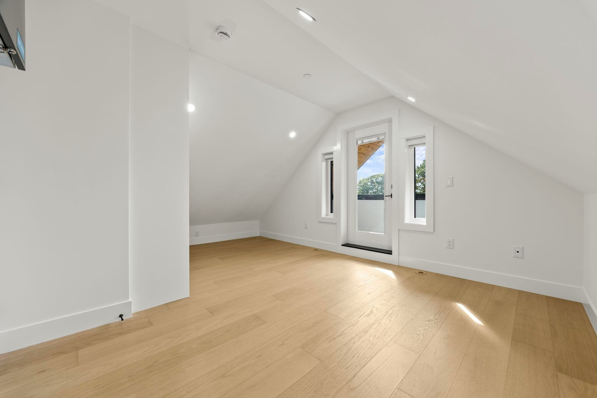 2-3576 E Pender Street, Vancouver, BC, V5K 2E3 - 34