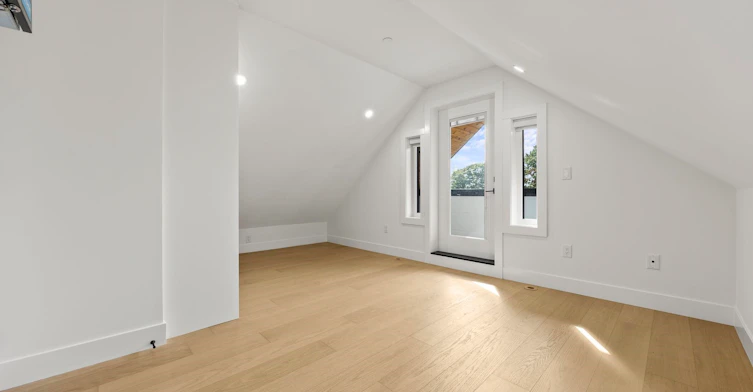 2-3576 E Pender Street, Vancouver, BC, V5K 2E3 - 34