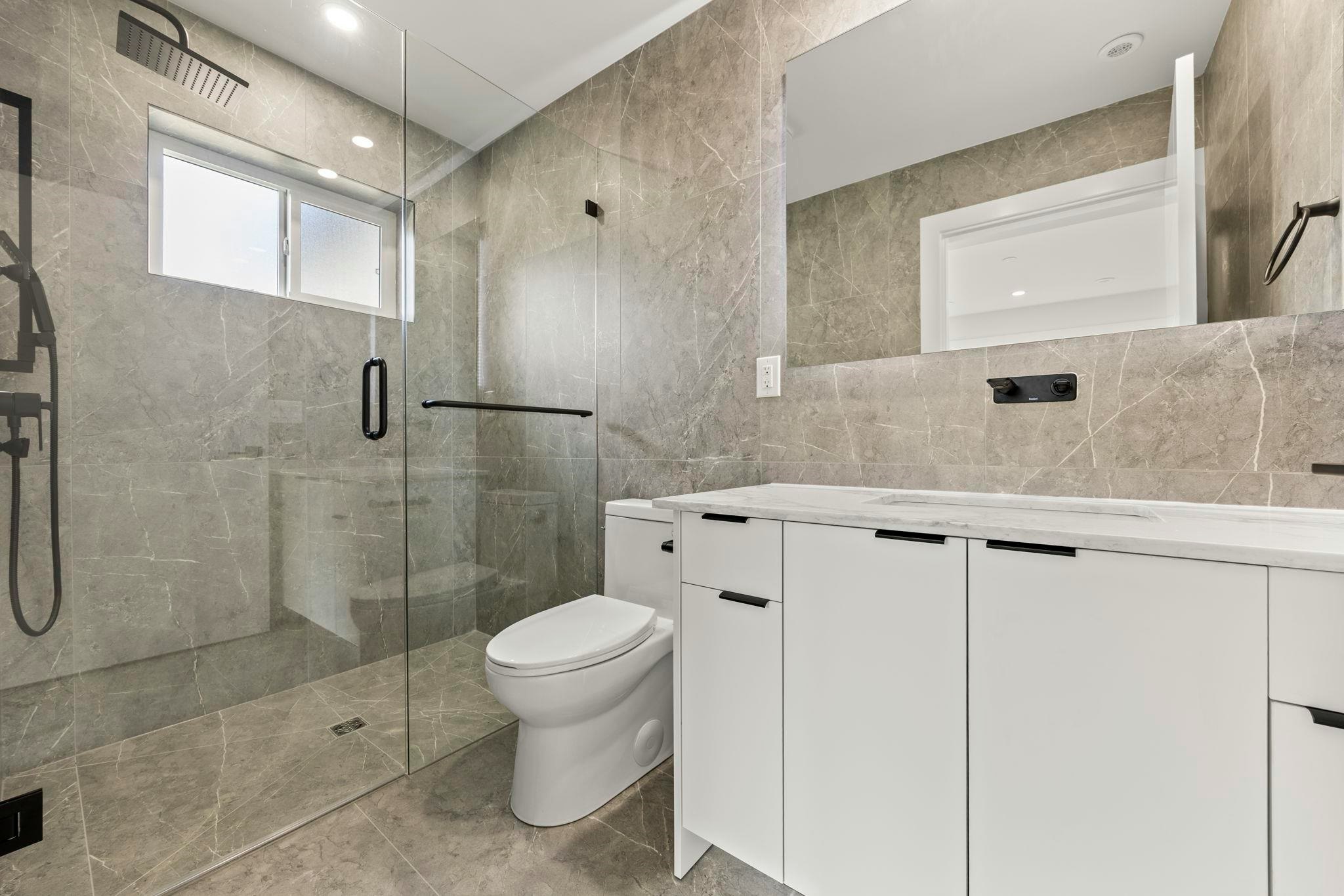 2-3576 E Pender Street, Vancouver, BC, V5K 2E3 - 16