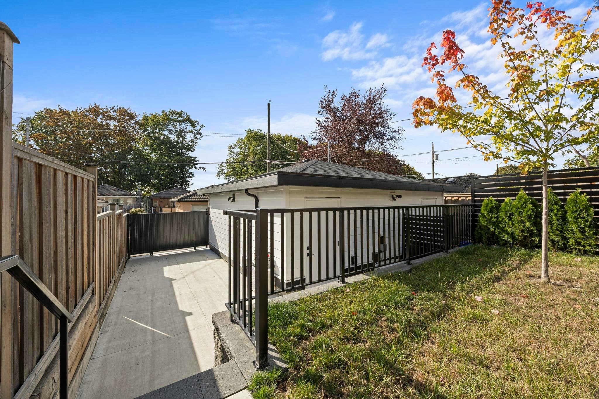 2-3576 E Pender Street, Vancouver, BC, V5K 2E3 - 29