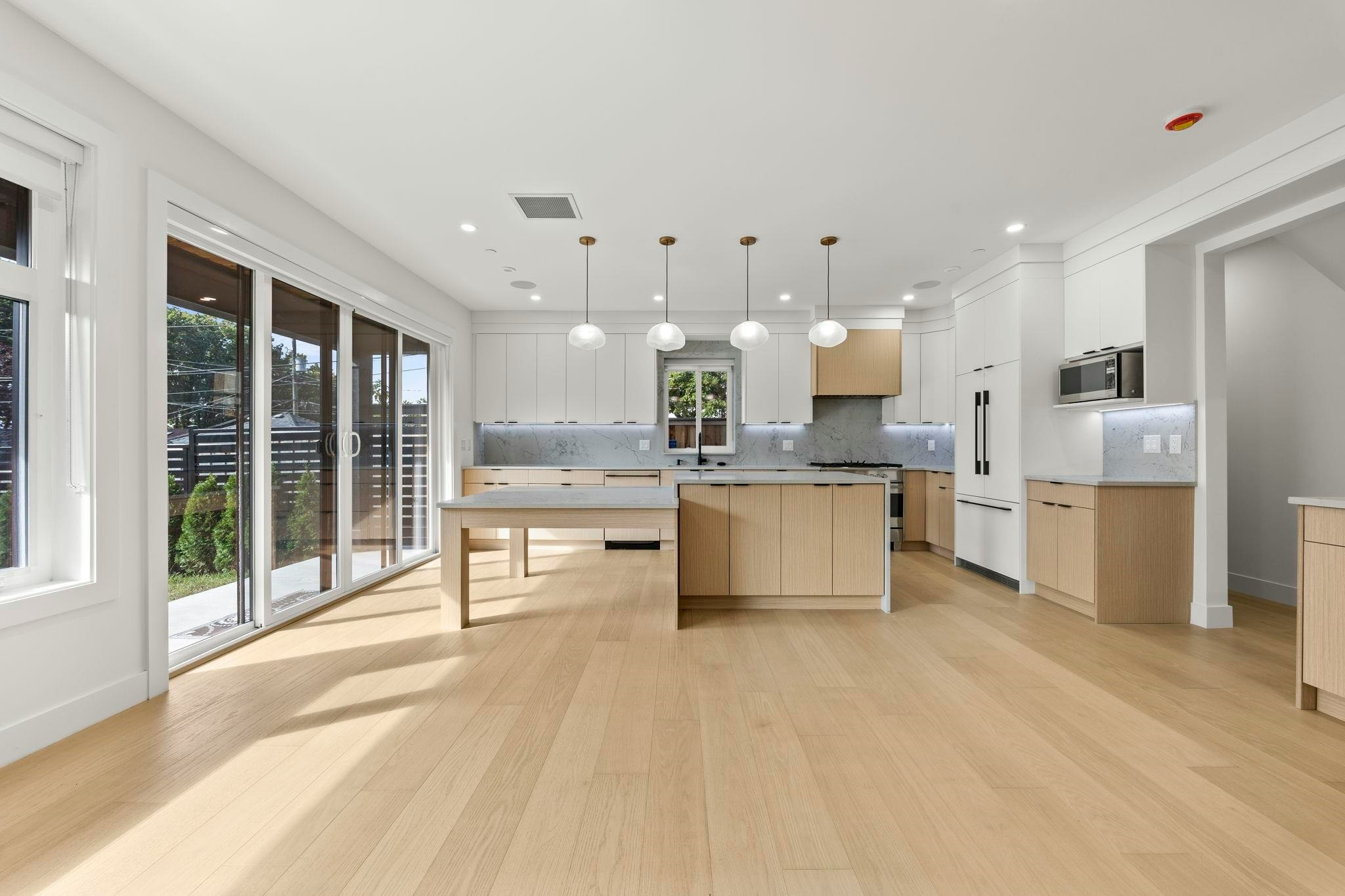 2-3576 E Pender Street, Vancouver, BC, V5K 2E3 - 20
