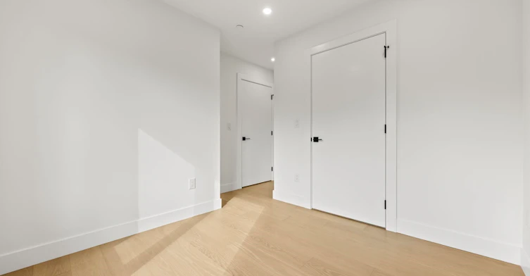 2-3576 E Pender Street, Vancouver, BC, V5K 2E3 - 13