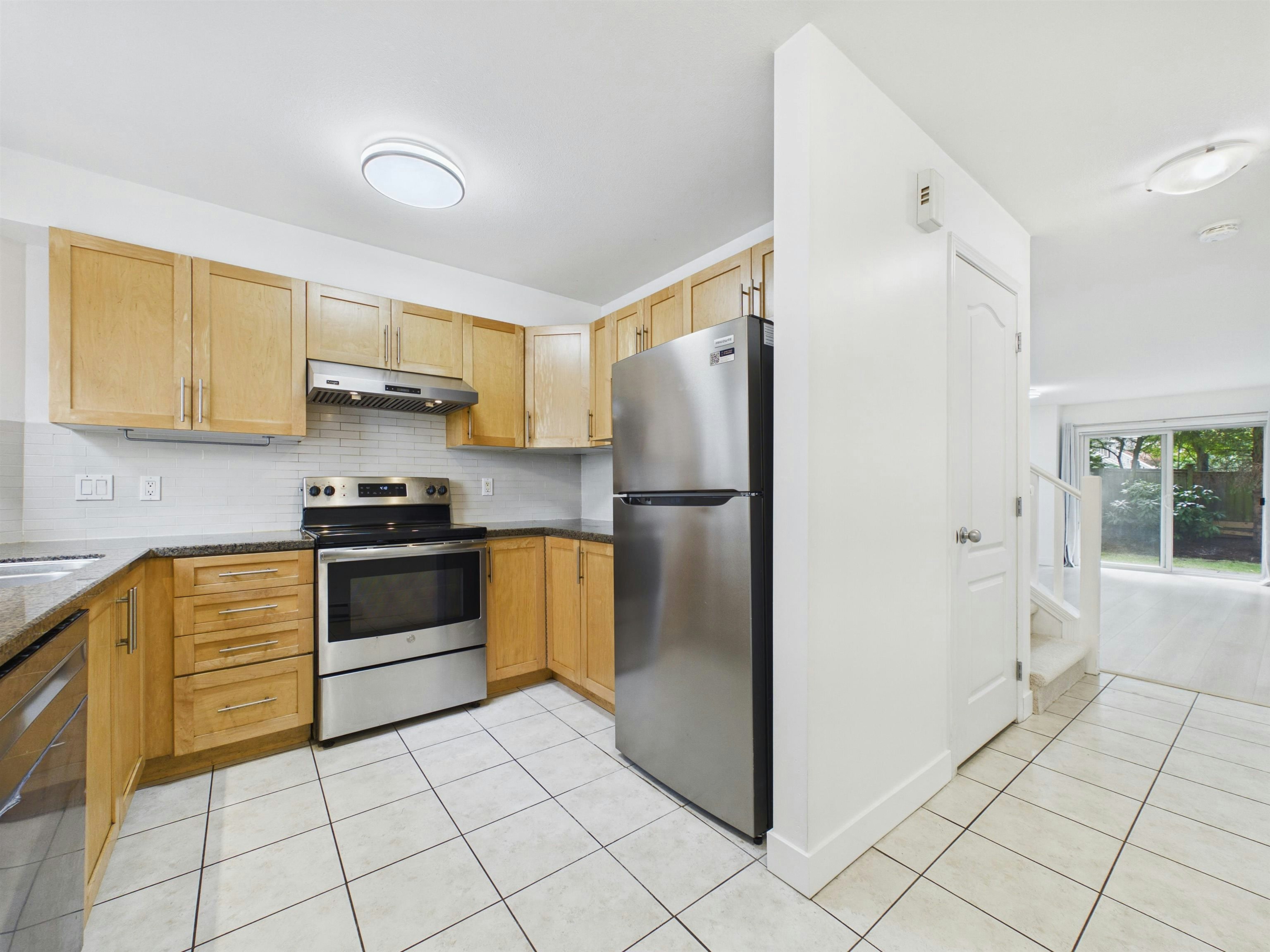7-5525 Halley Avenue, Burnaby, BC, V5H 2R1 - 8