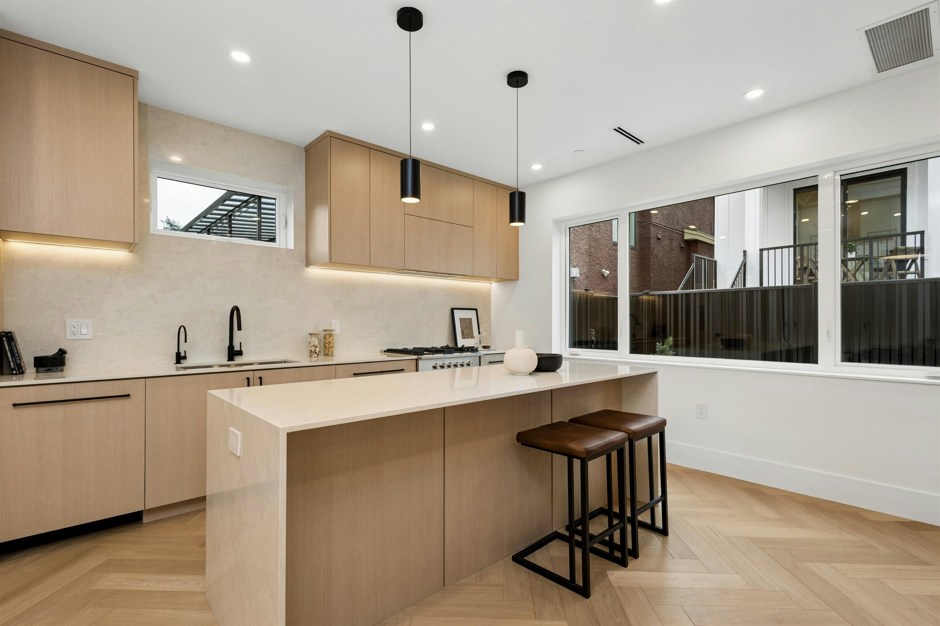 1-3639 E 46th Avenue, Vancouver, BC, V5S 1B7 - 3
