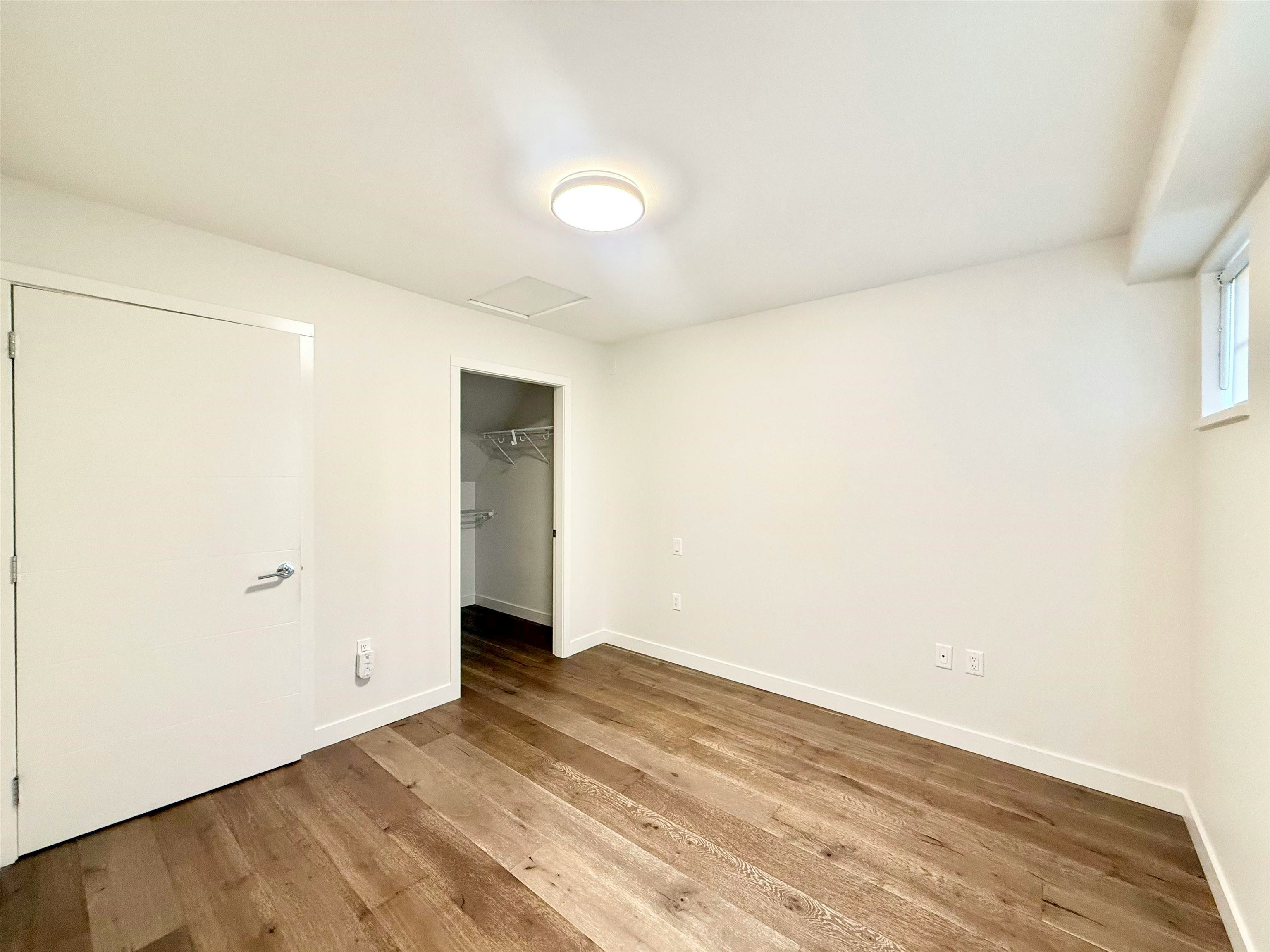 7923,  Oak Street, Vancouver, BC, V6P 0H9 - 8