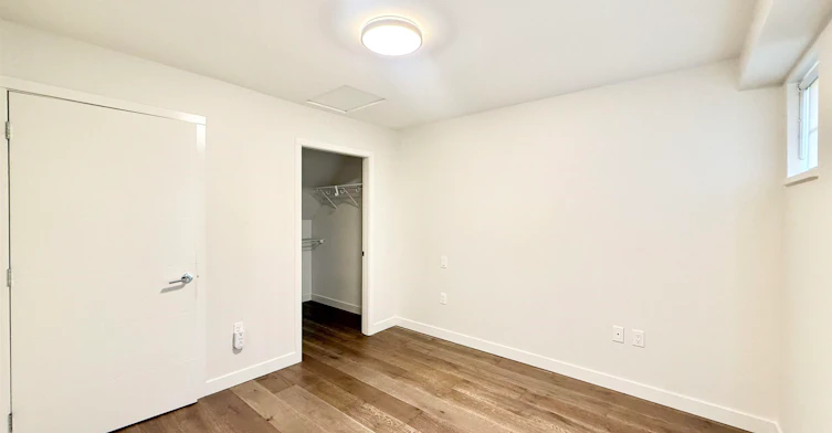 7923, Oak Street, Vancouver, BC, V6P 0H9 - 8