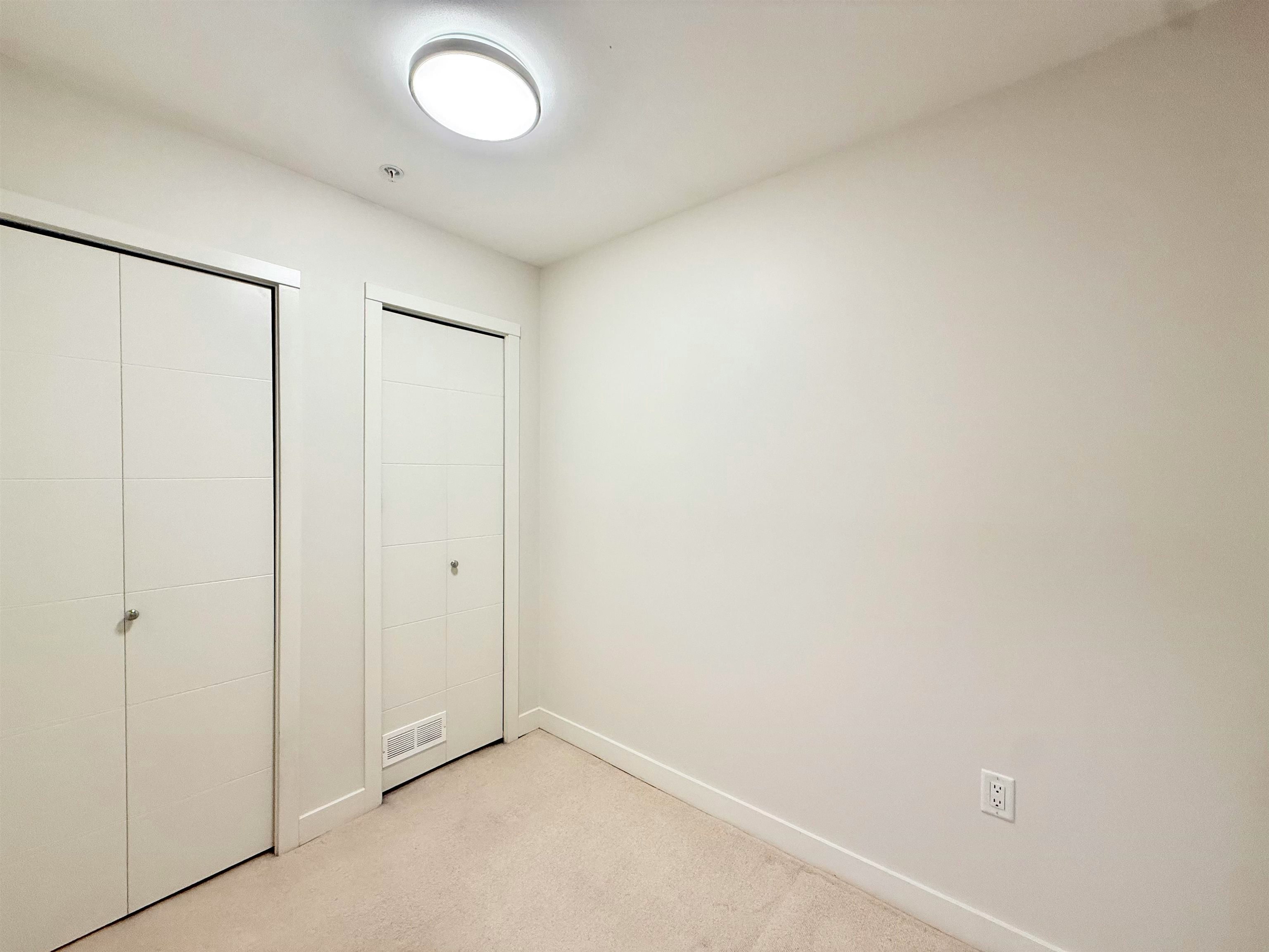 7923,  Oak Street, Vancouver, BC, V6P 0H9 - 24