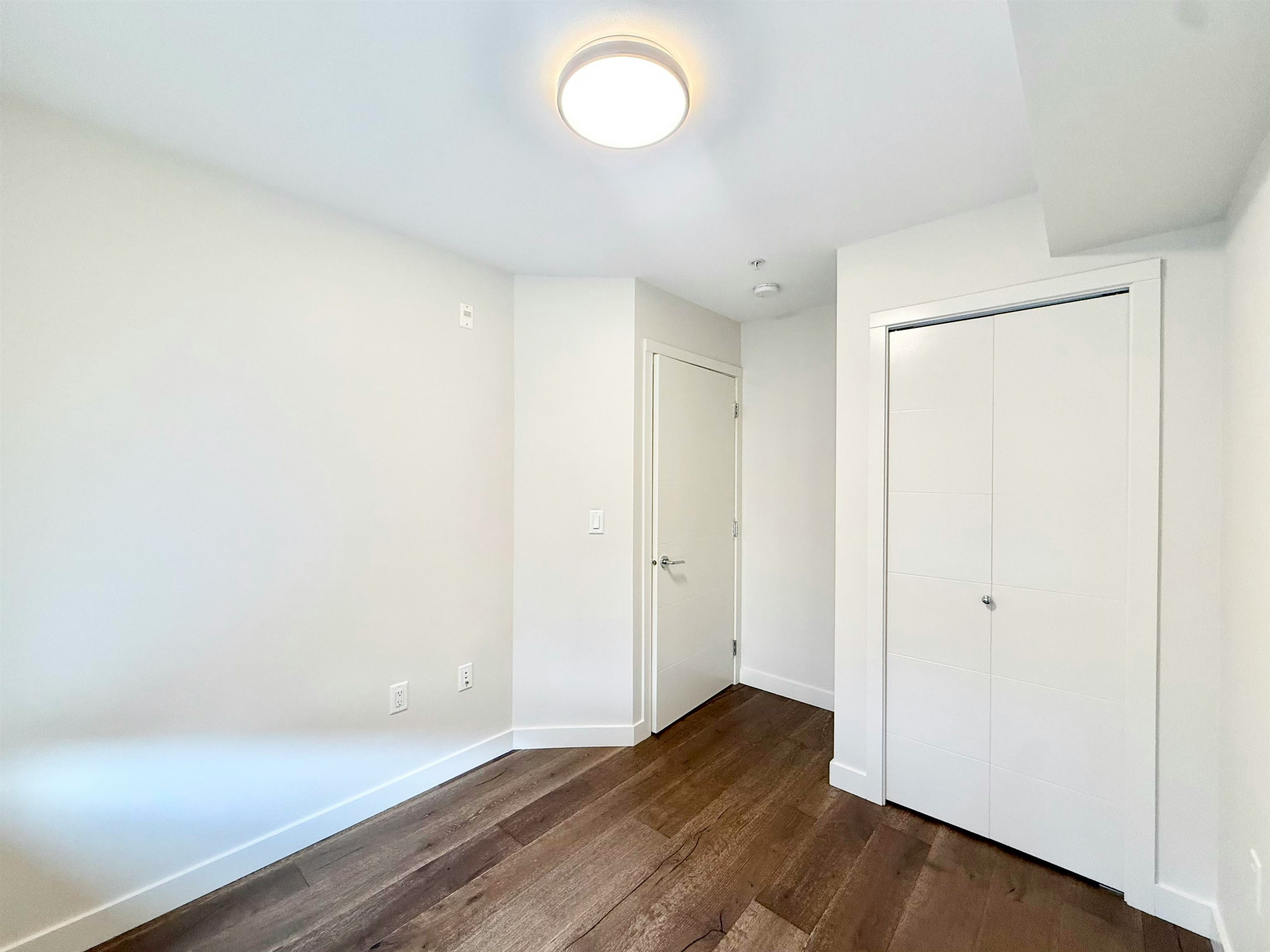 7923,  Oak Street, Vancouver, BC, V6P 0H9 - 12