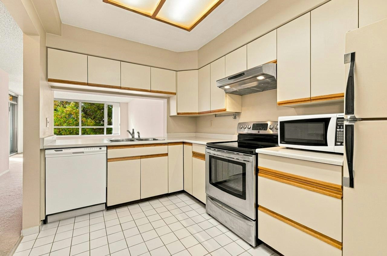 501-6055 Nelson Avenue, Burnaby, BC, V5H 4L4 - 14