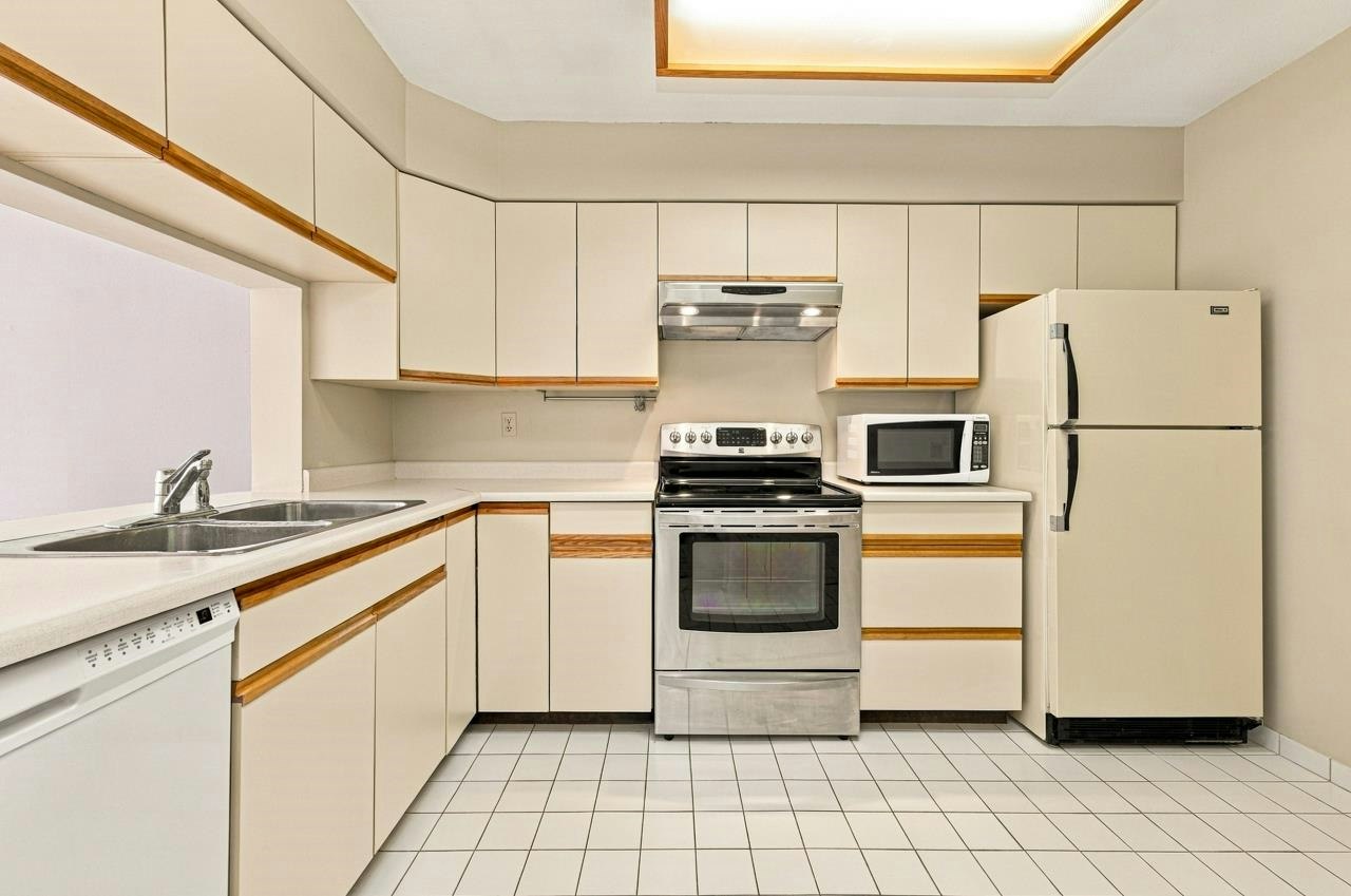 501-6055 Nelson Avenue, Burnaby, BC, V5H 4L4 - 13