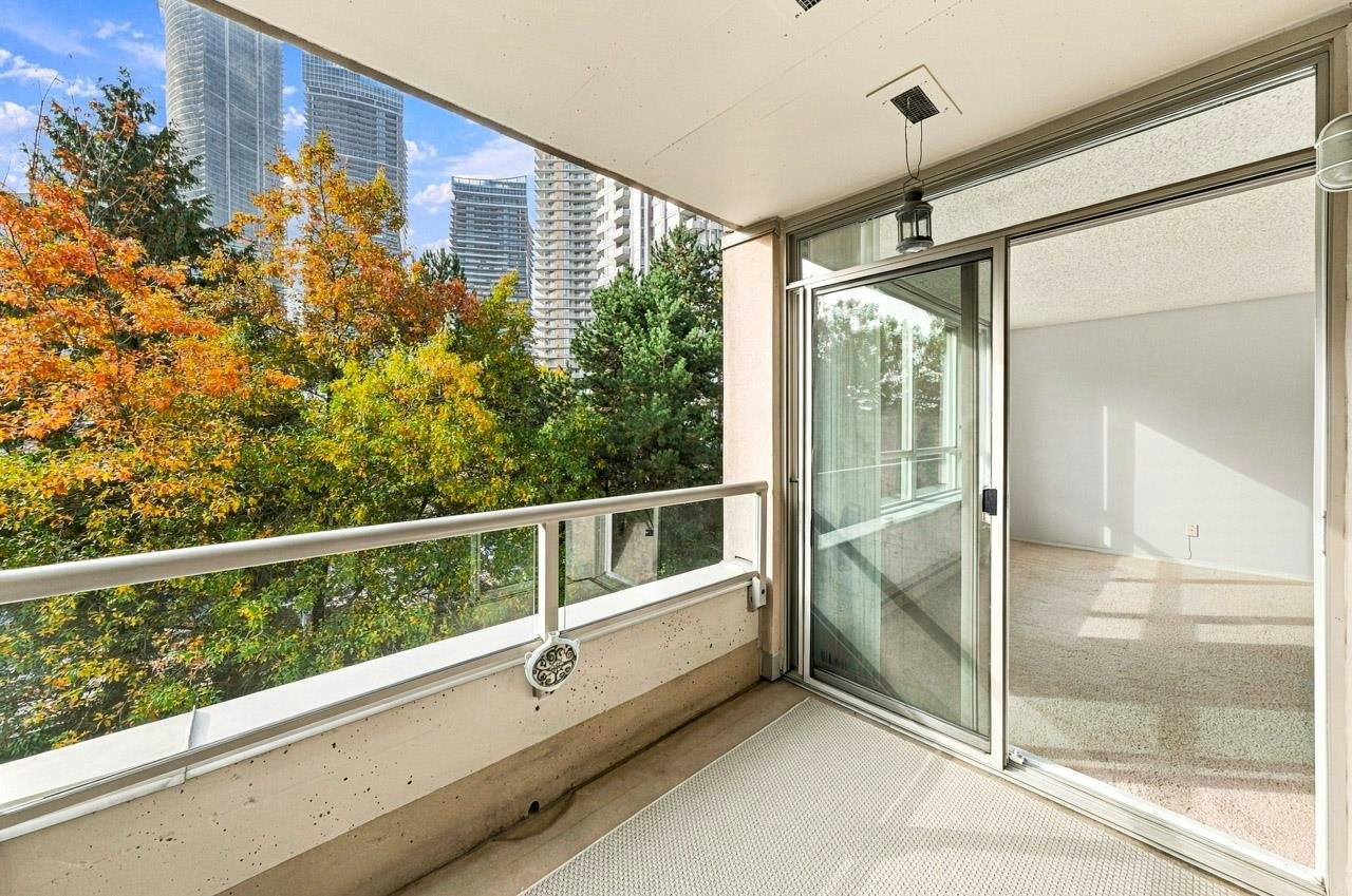 501-6055 Nelson Avenue, Burnaby, BC, V5H 4L4 - 8