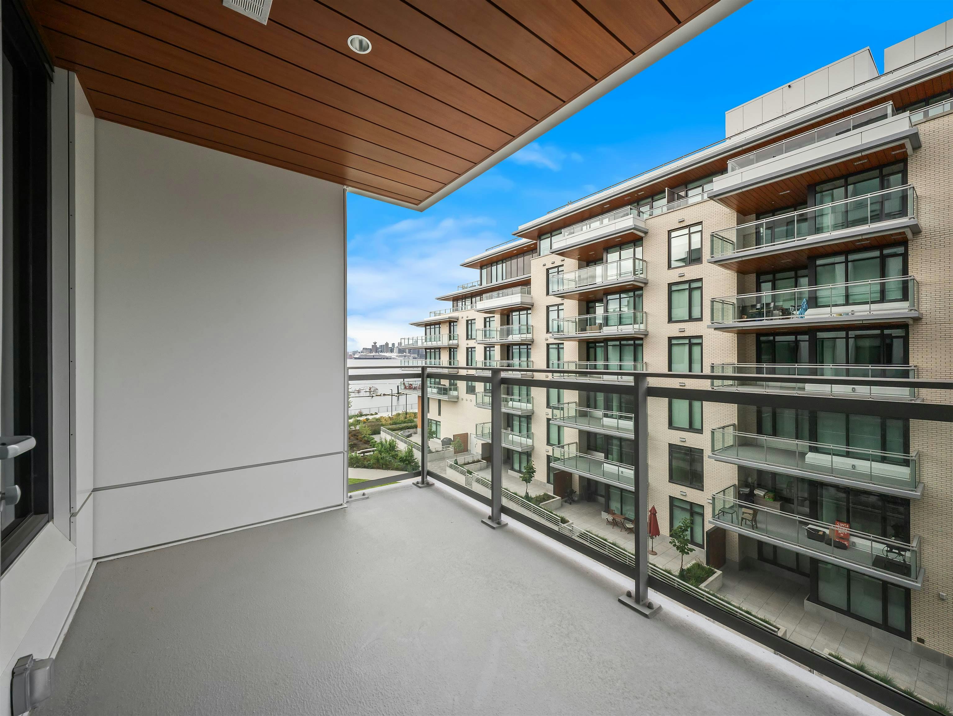 425-755 Harbourside Drive, North Vancouver, BC, V7P 0G1 - 7