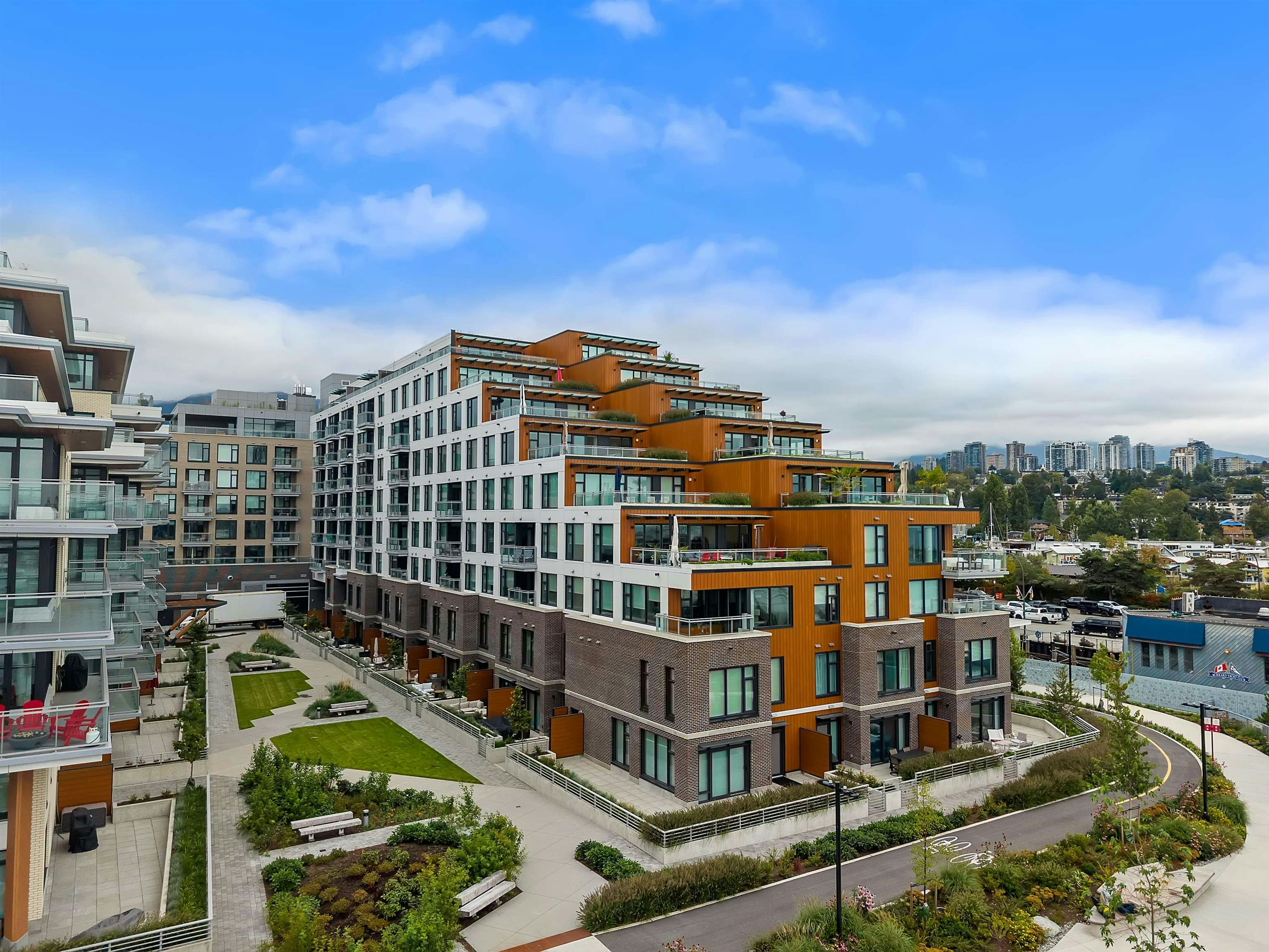425-755 Harbourside Drive, North Vancouver, BC, V7P 0G1 - 12