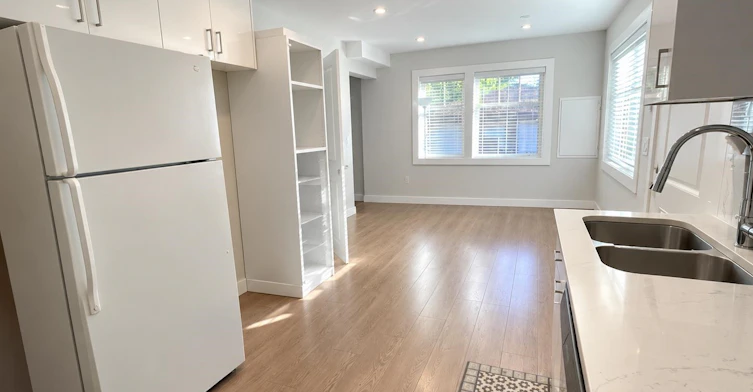 3850 W 38 Avenue, Vancouver, BC, V6N 2Y4 - 4