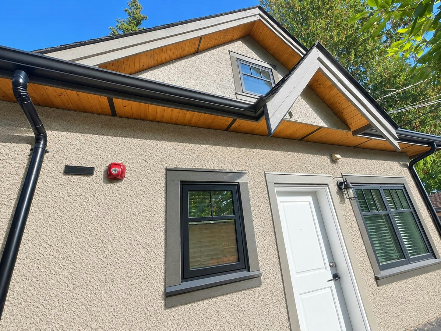 3850 W 38 Avenue, Vancouver, BC, V6N 2Y4 - 2