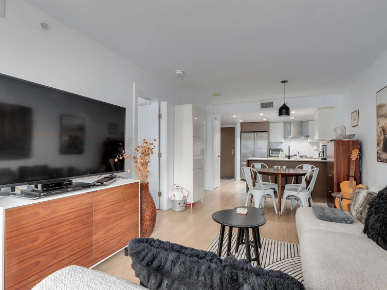 207-1618 Quebec Street, Vancouver, BC, V6A 0C5 - 9