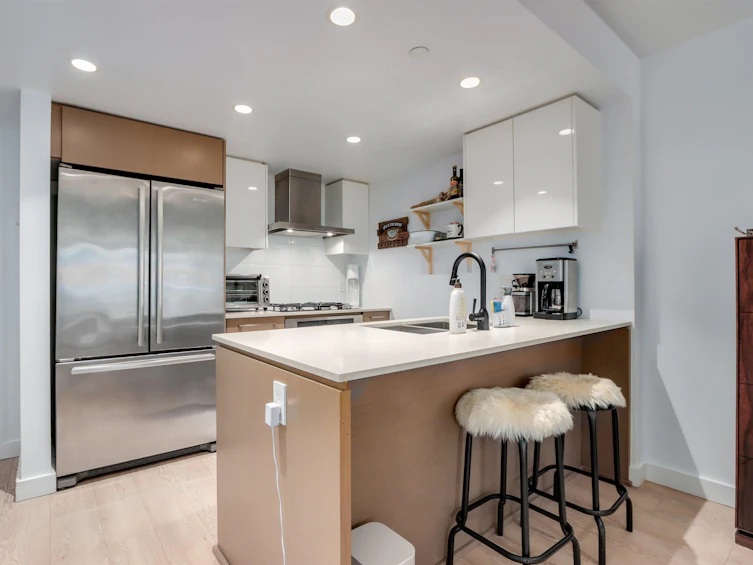 207-1618 Quebec Street, Vancouver, BC, V6A 0C5