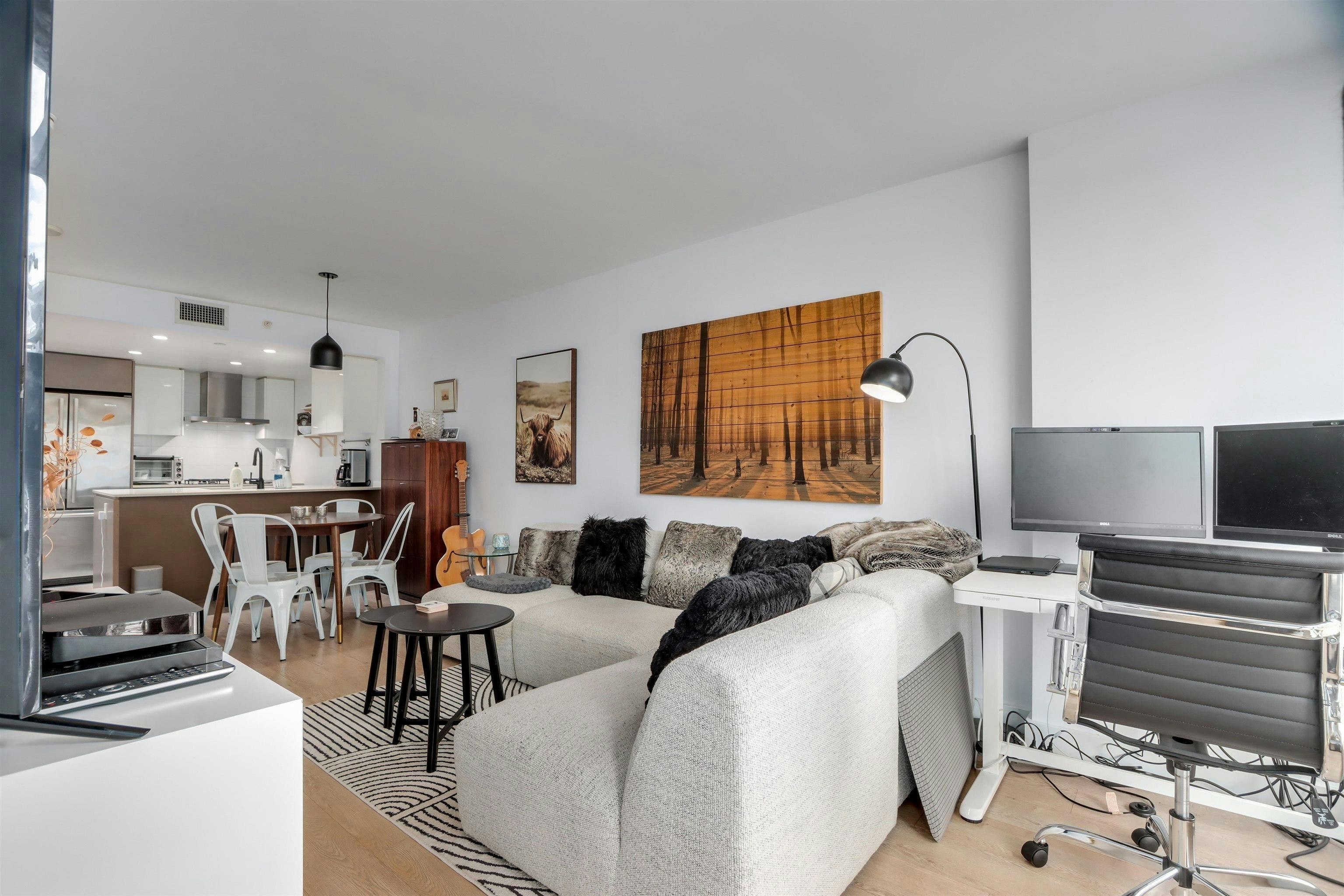 207-1618 Quebec Street, Vancouver, BC, V6A 0C5 - 8