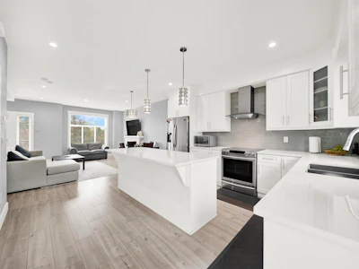 108-15170 60 Avenue - 5