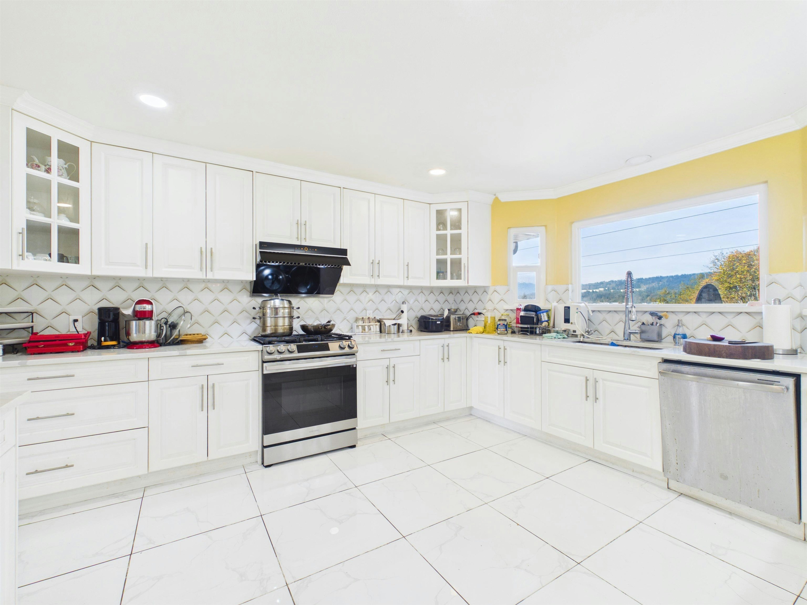 9025 Briar Road, Burnaby, BC, V3N 4V5 - 10