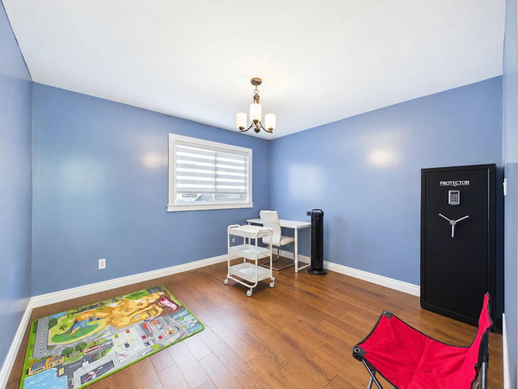9025 Briar Road, Burnaby, BC, V3N 4V5 - 31