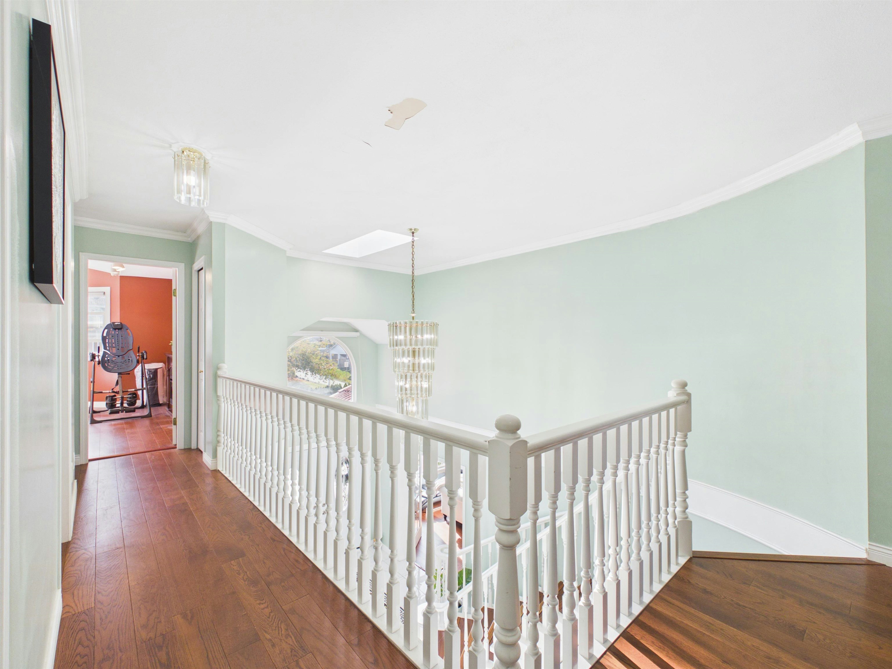 9025 Briar Road, Burnaby, BC, V3N 4V5 - 24