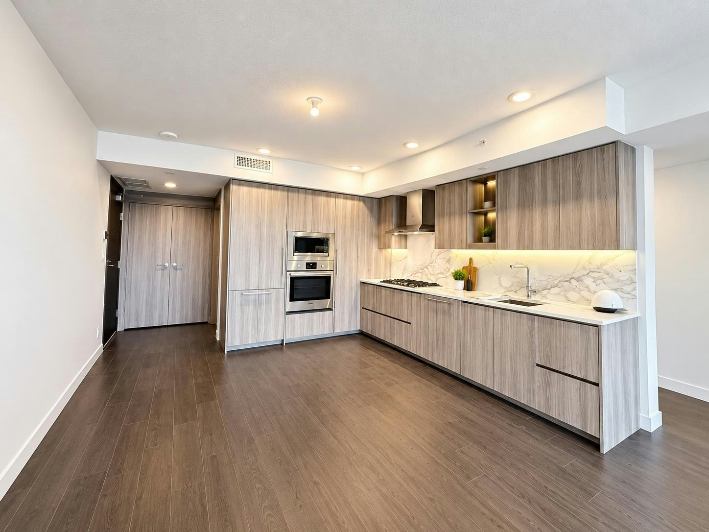18xx-13768 100 Avenue, Surrey, BC, V3T 0V2 - 3