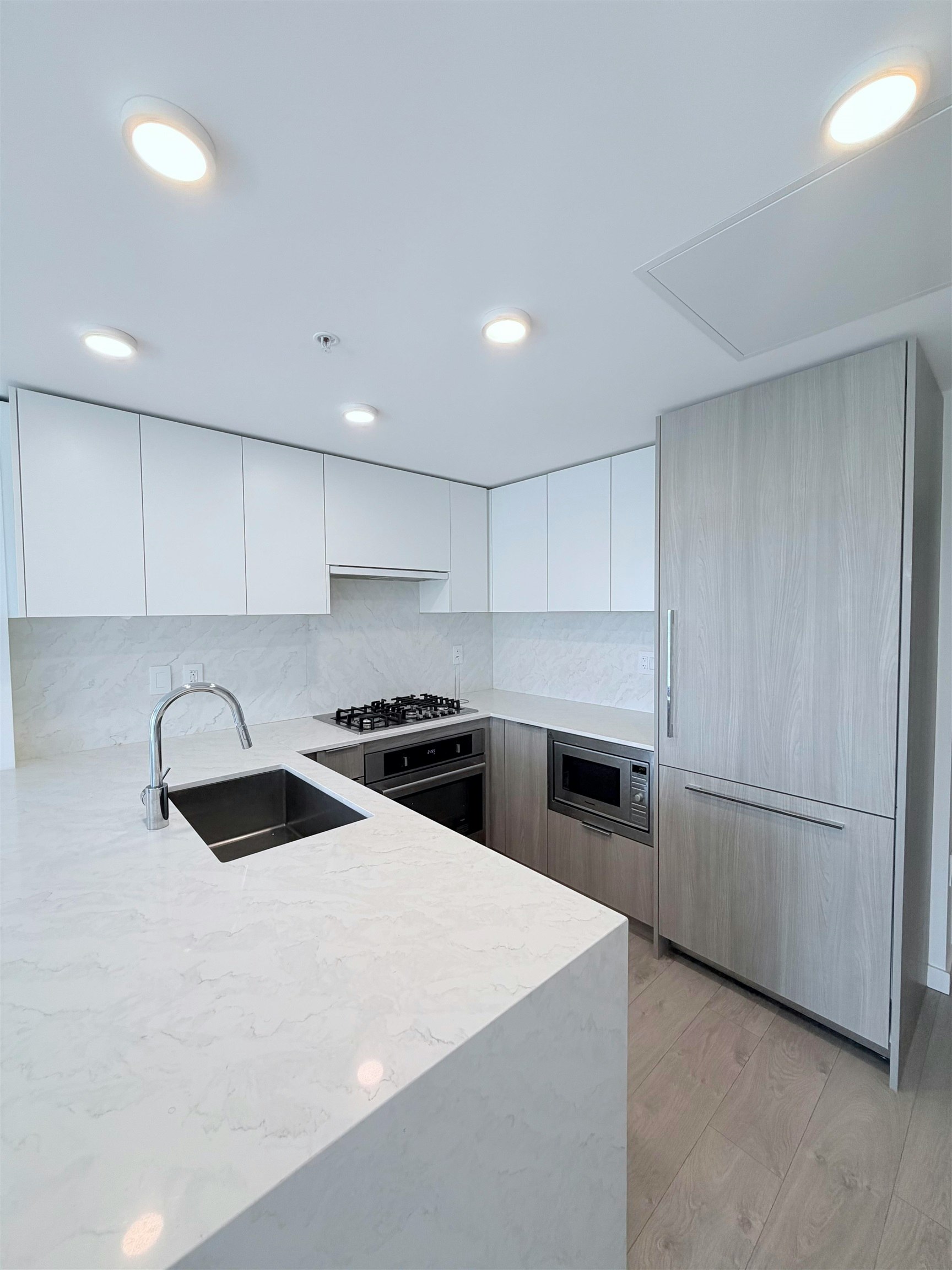 1303-10333 133st., Surrey, BC, V3T 0V1 - 3