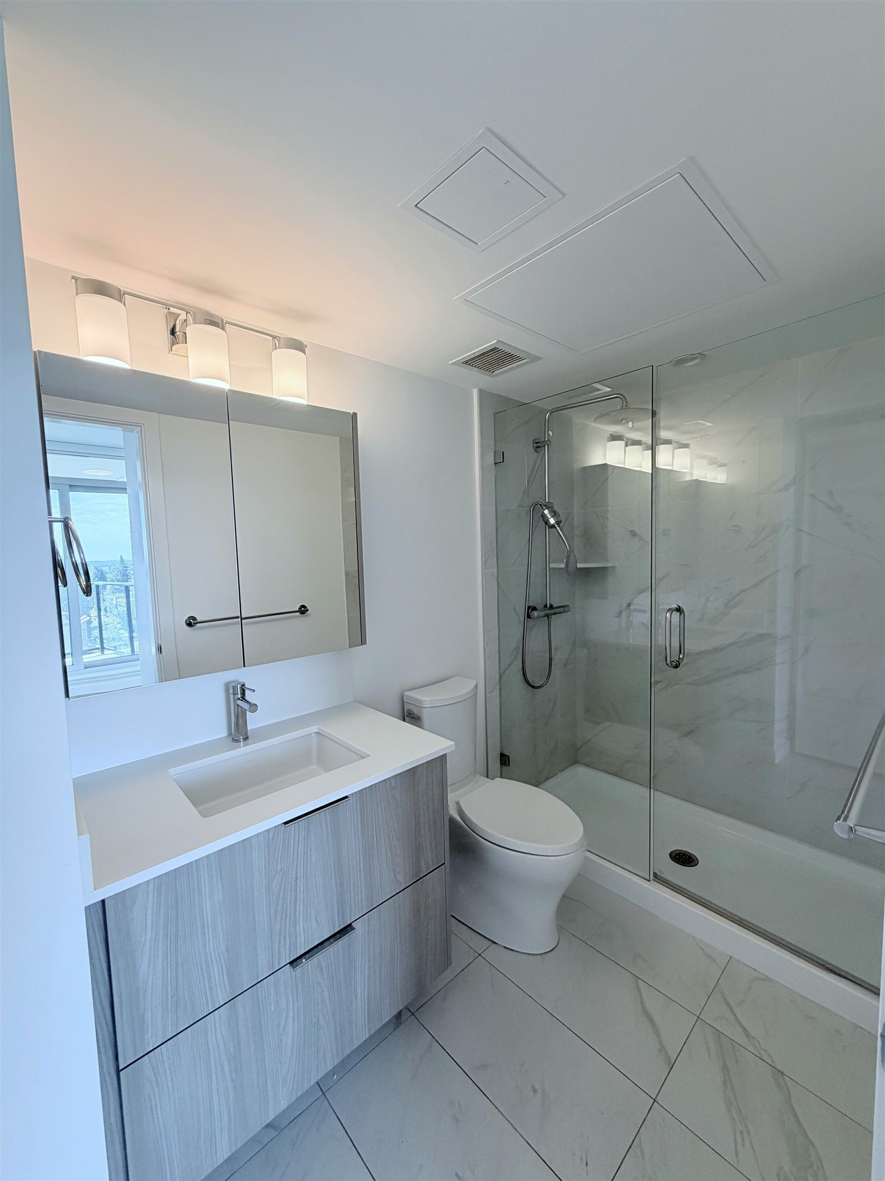 1303-10333 133st., Surrey, BC, V3T 0V1 - 10