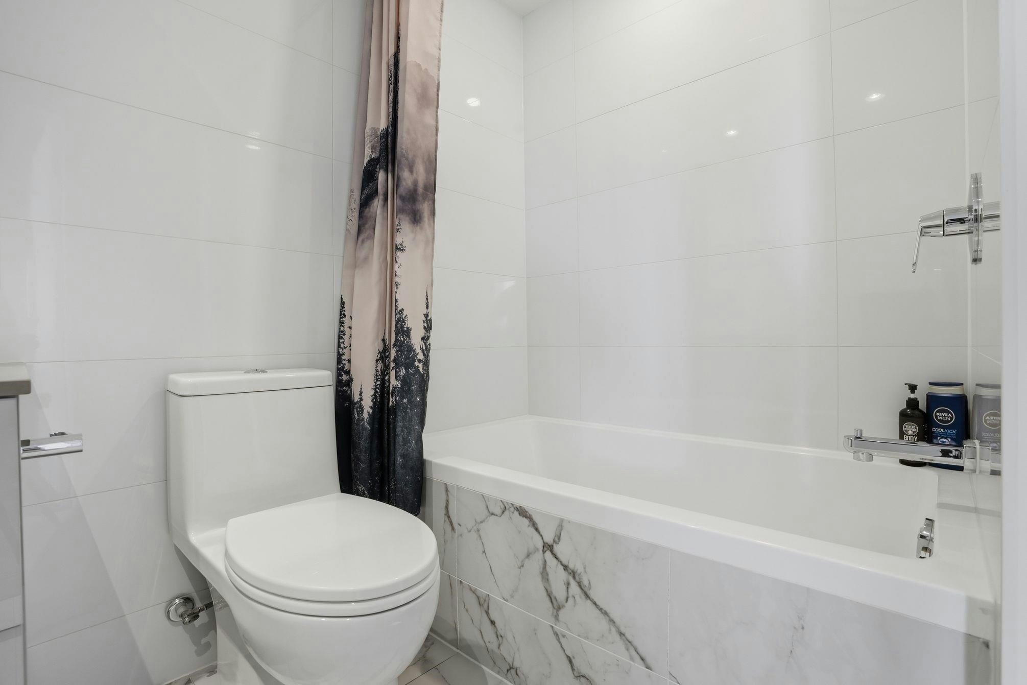 1904-1632 Lions Gate Lane, North Vancouver, BC, V7P 0E2 - 20