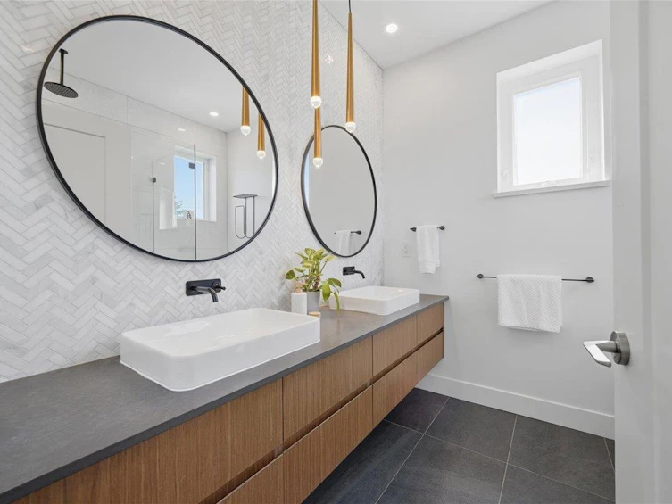 2137 E 2nd Avenue, Vancouver, BC, V5N 1E9 - 17