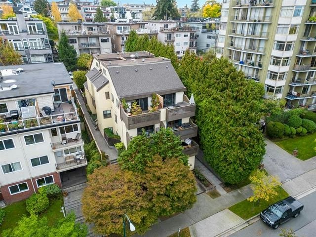102-2458 York Avenue, Vancouver, BC, V6K 1E1