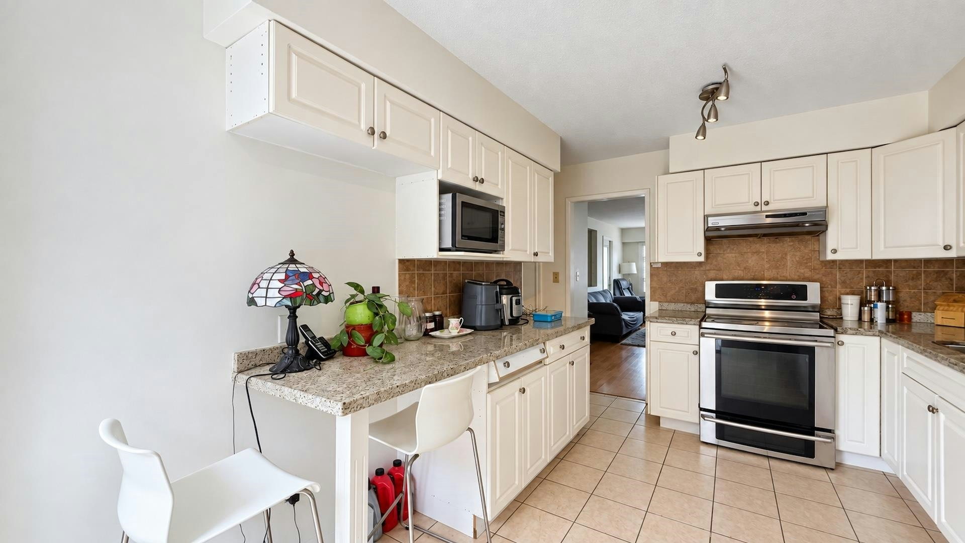 5734 49b Avenue, Delta, BC, V4K 1Z6 - 7